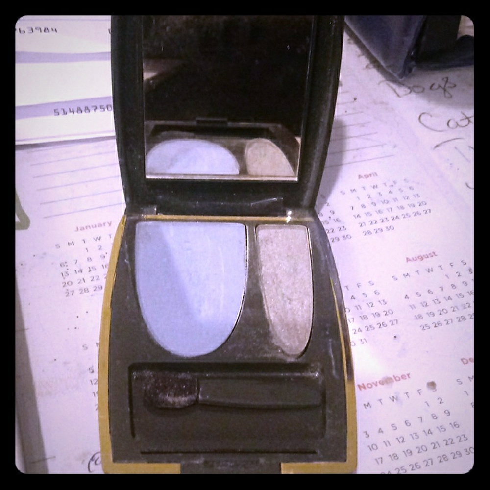 JAFRA HIGH QUALITY POWDER EYESHADOW DUO